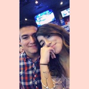 Meet your Posher, Leslie